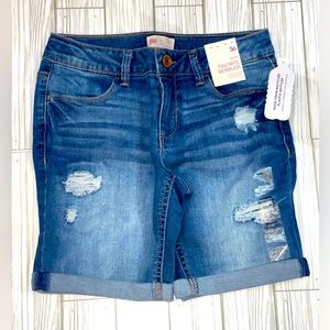 NWT SO GIRLS BERMUDA SHORTS